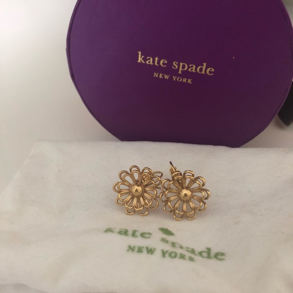 kate spade Jewelry - Kate Spade Oops A Daisy Earrings